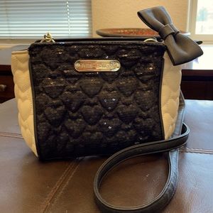 Beautiful Betsey Johnson bag!